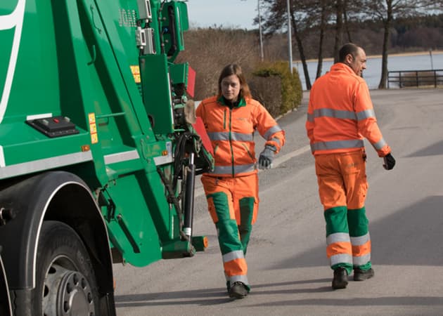 Ansatte i Ragn-Sells på arbejde
