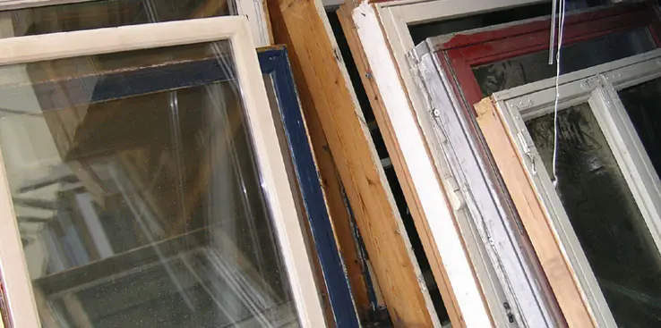 Vinduer med rammer affaldsfraktion Vinduer med rammer